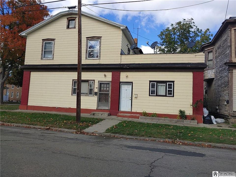 1st image of 26 E Courtney St
