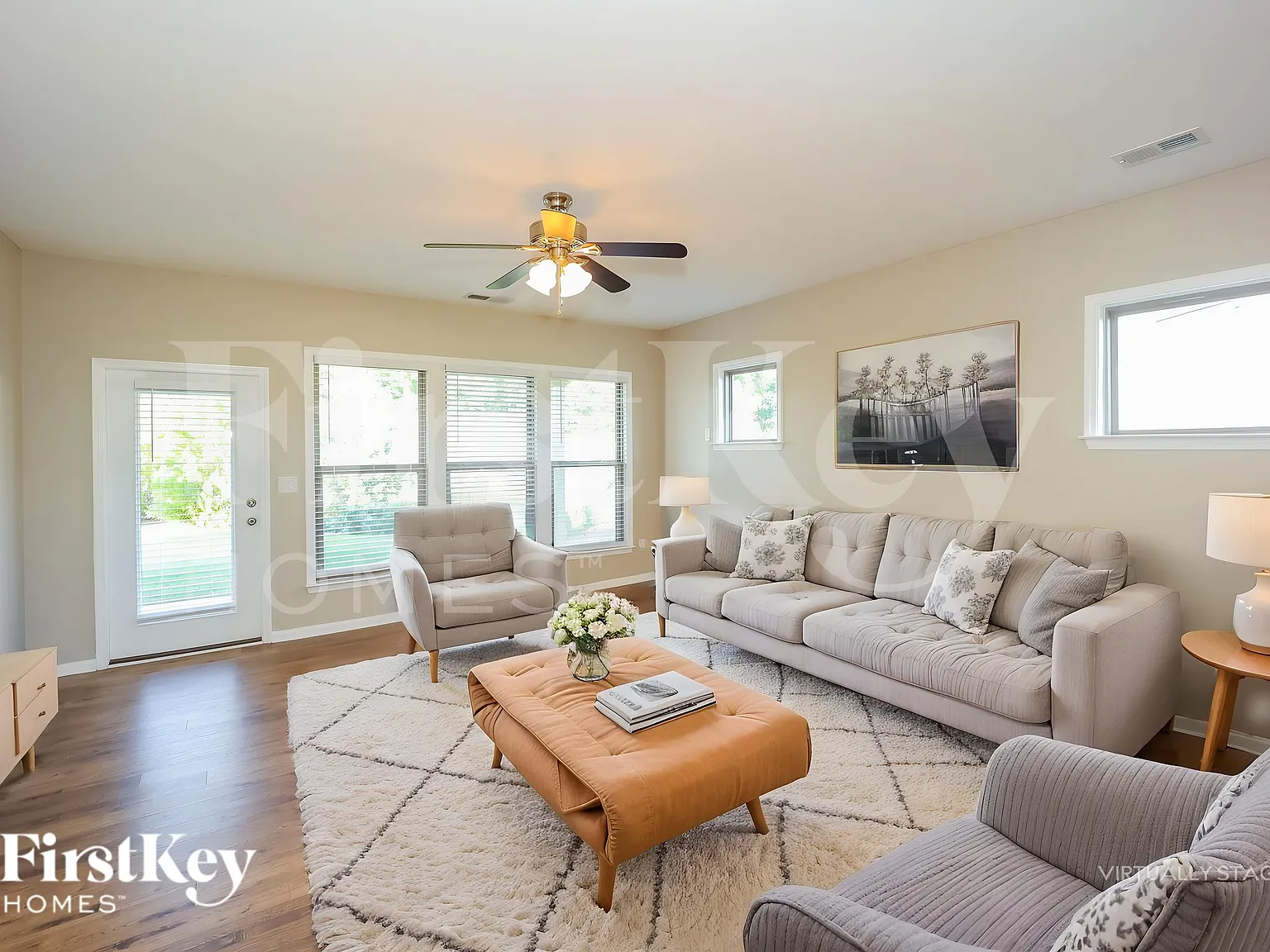 3 bed, 2.0 bath, 2142 sqft, $3,225 — Photo 4