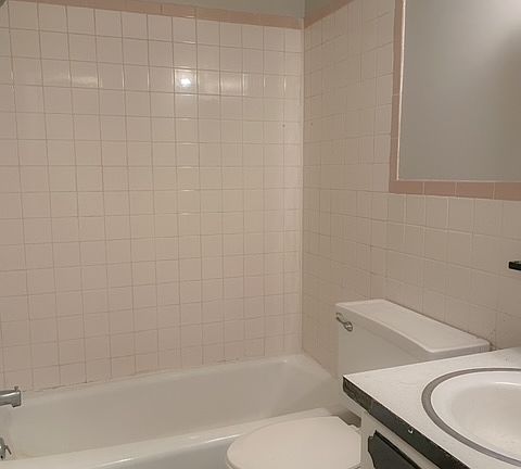 5th image of 43 Allen Dr E