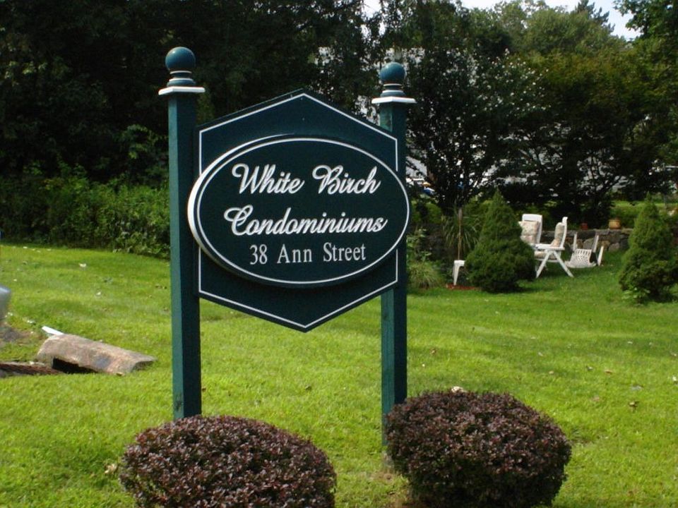 Welcome to White Birch Condos