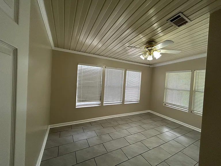 3623 Webb Dr — Photo 10