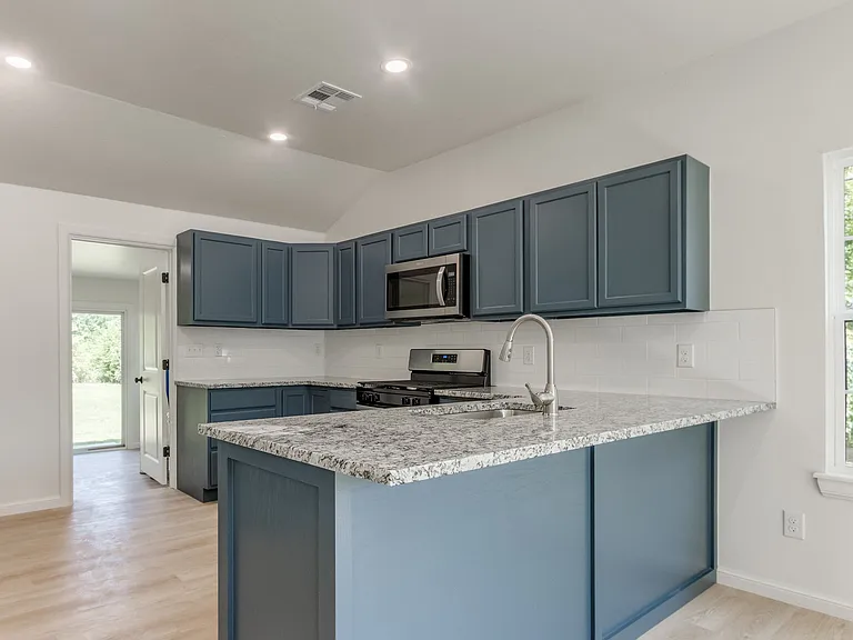 118 S Cook Ave — Photo 8