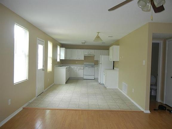 4th image of 1228 McMillen Dr