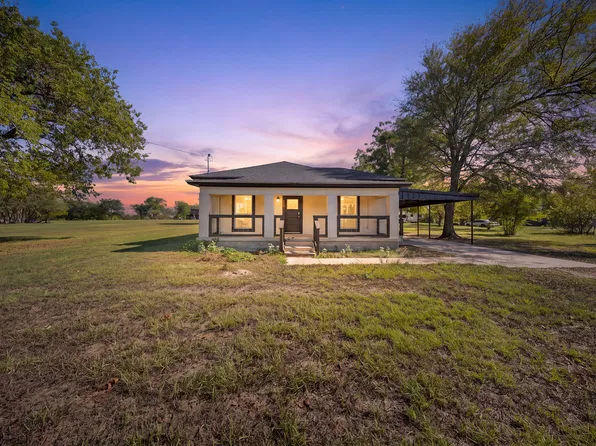 132 Stacks Rd, Ennis, TX 75119
