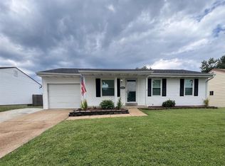 2541 Medford Dr, High Ridge, MO 63049