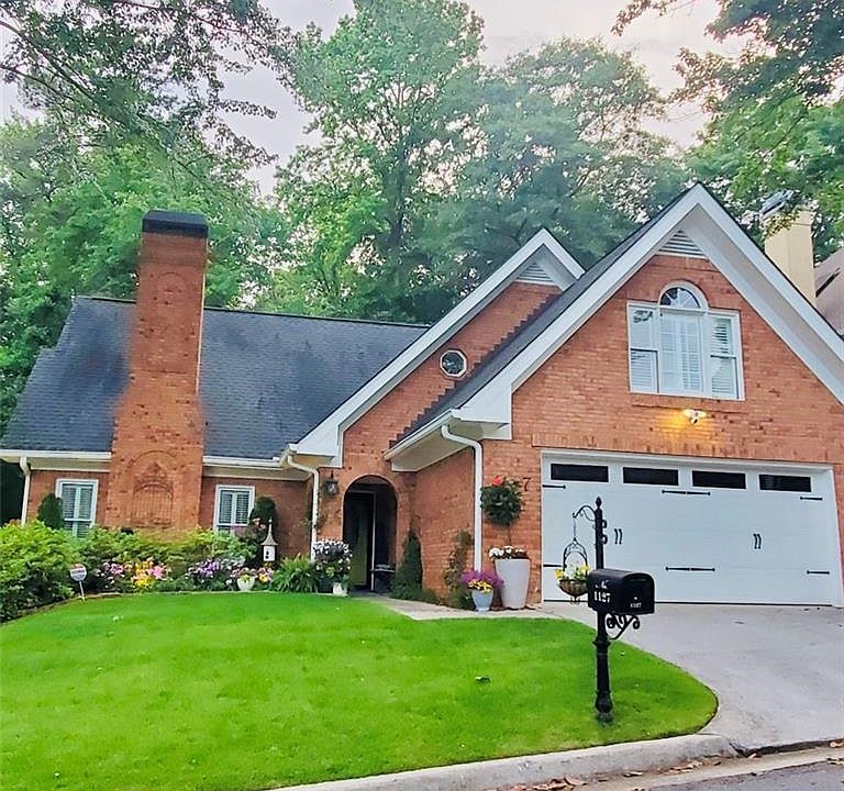 1st image of 1127 Druid Lake