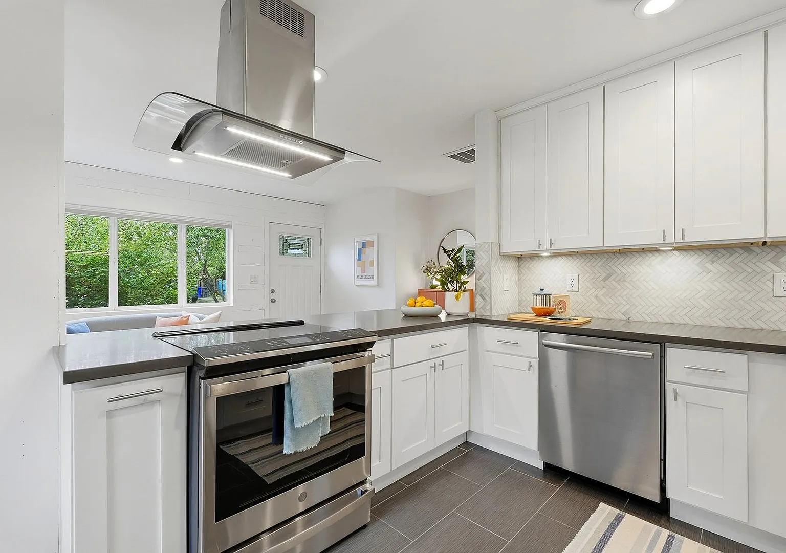 Updated 2 bedroom home with an exceptional yard & detached workspace. Available NOW — Photo 1