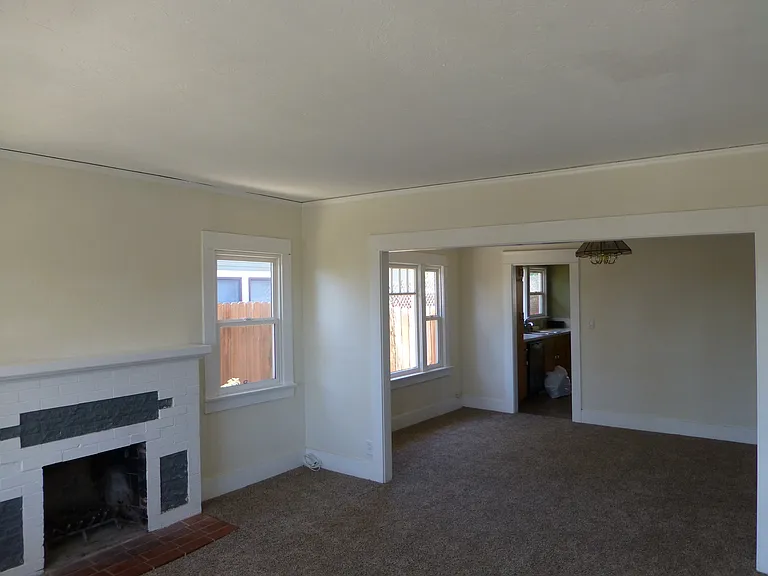 3334 Gregory St — Photo 7