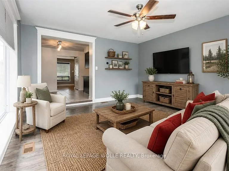 1027 Bernhardt St — Photo 20