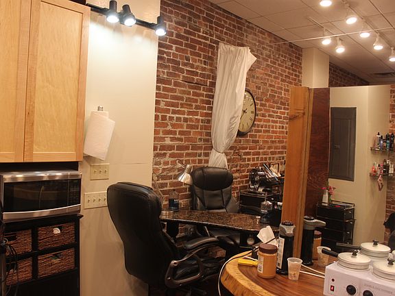 3rd image of 801 Asbury Ave