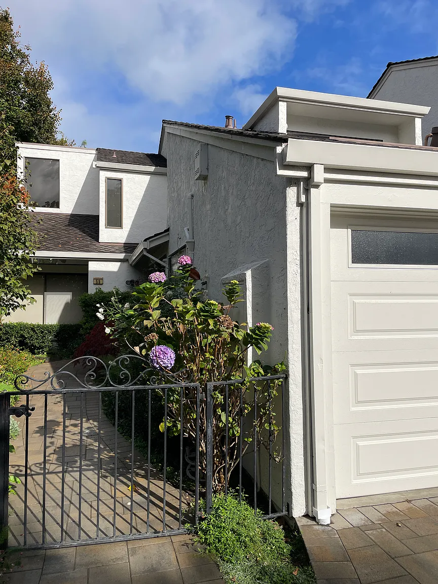 55 Baywood Ave photo 1