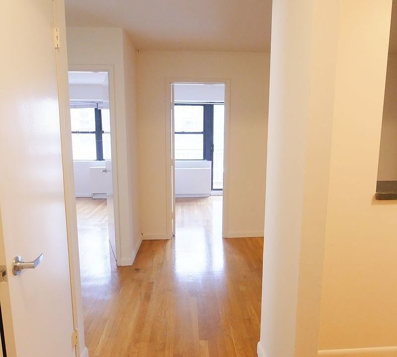 1st image of 245 E 84th St APT 10E