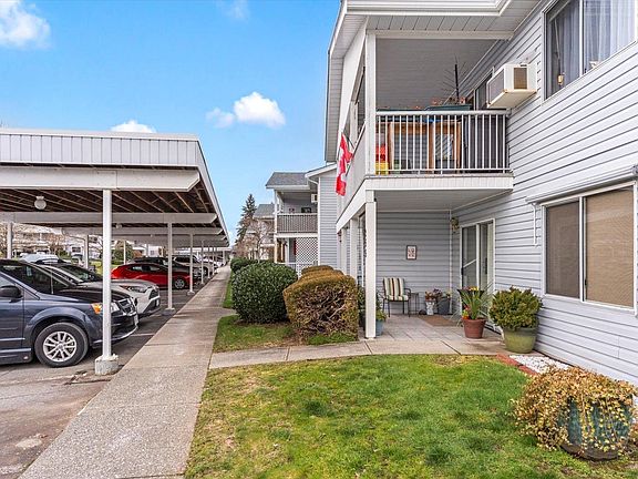 3rd image of 32691 Garibaldi Dr #256