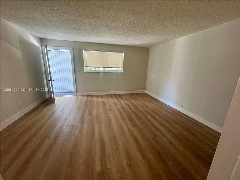 6805 SW 88th St #12 — Photo 5