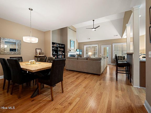 4th image of 4197 Cambridge Cove Cir SE Unit 2