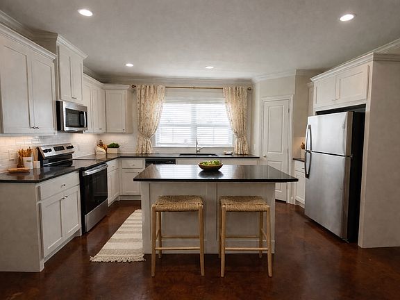 4th image of 2512 Sloan Cir #A
