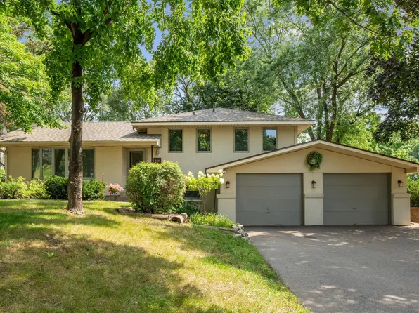 8401 Hyde Ave S, Cottage Grove, MN 55016