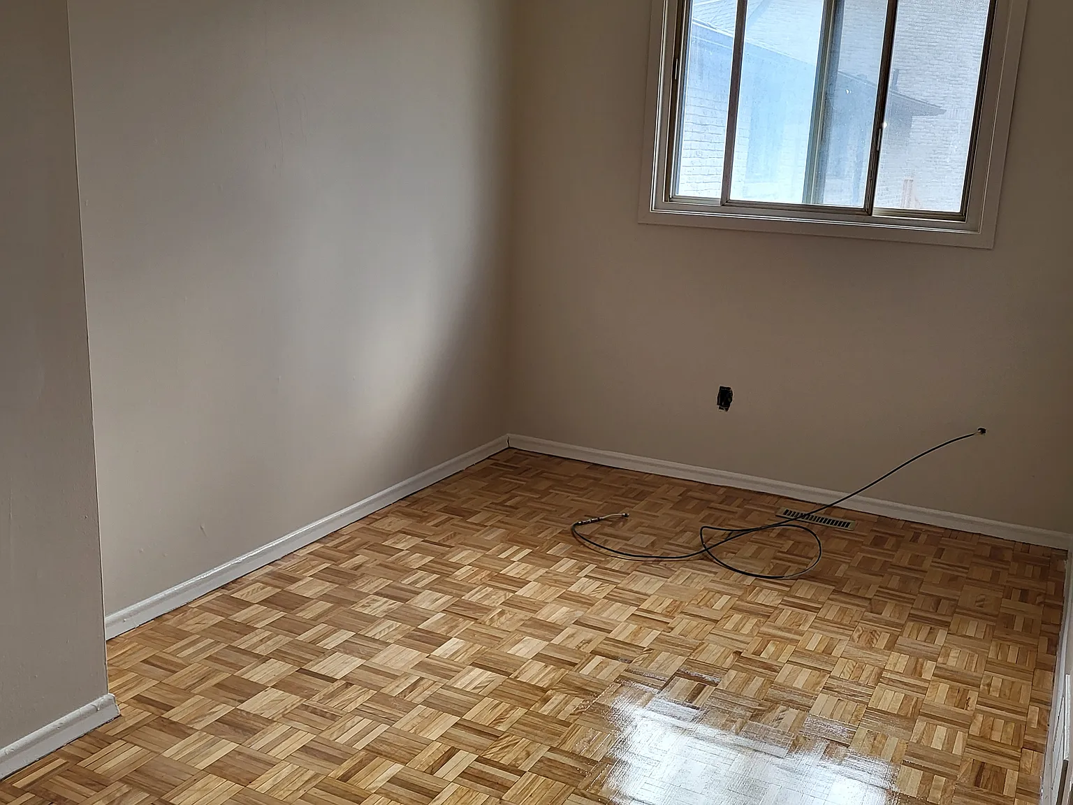 477 Dean Avenue Oshawa — Photo 4