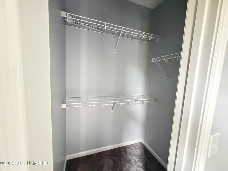 716 Hartwood Cv — Photo 15