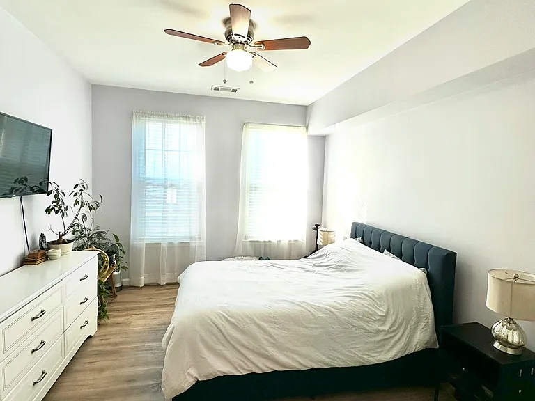 2465 Army Navy Dr #101 — Photo 4