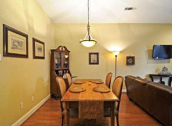 4th image of 3940 Buena Vista St Unit 303
