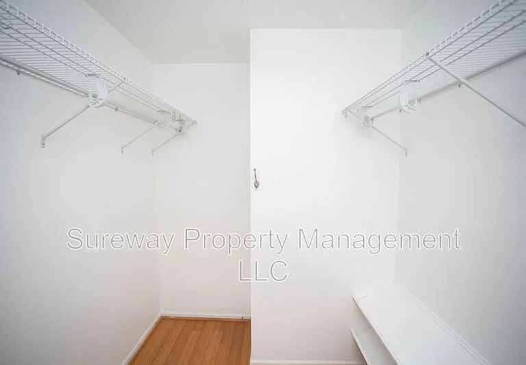 605 Doral Dr — Photo 24