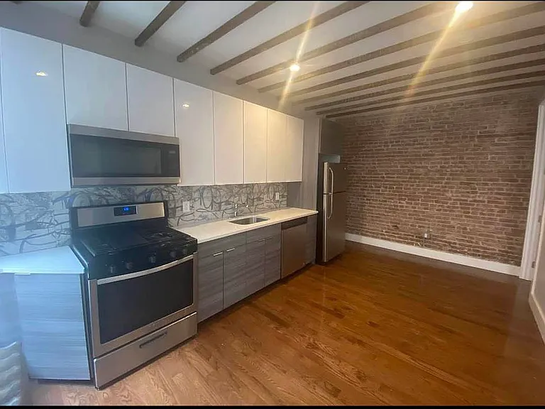 125 Vermilyea Ave #4A — Photo 2