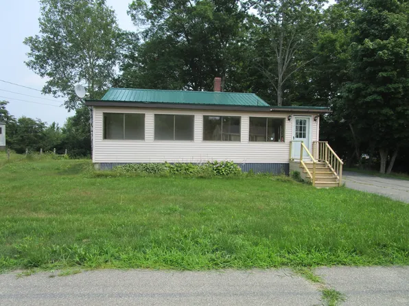 43 Penobscot Avenue, Howland, ME 04448