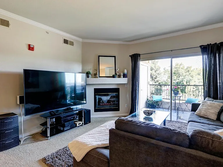 701 Gibson Dr #835 — Photo 3