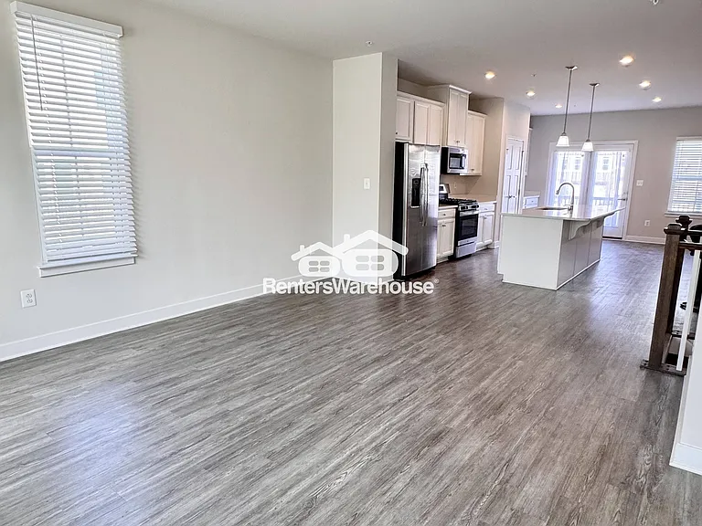 6242 Islington St — Photo 13