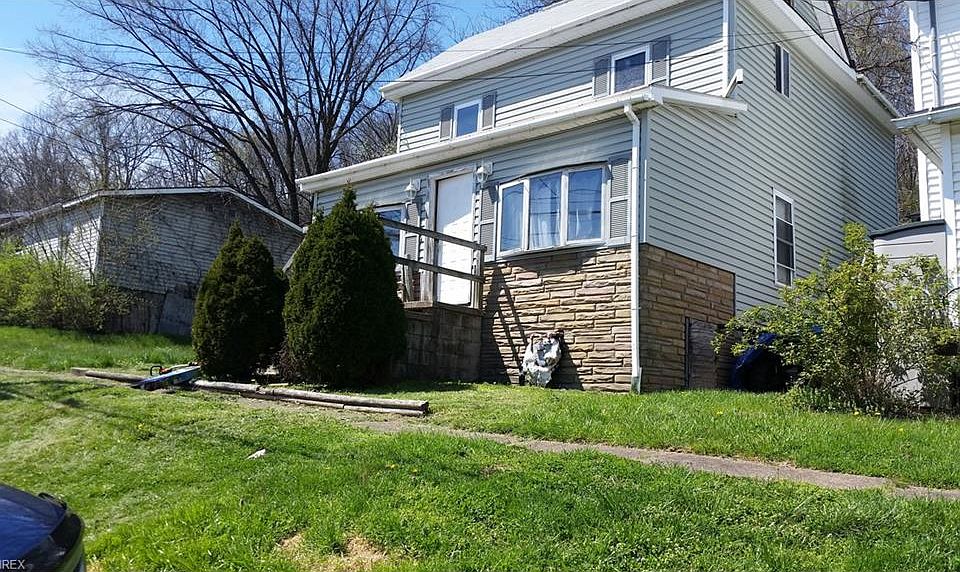 1st image of 804 Myrtle St
