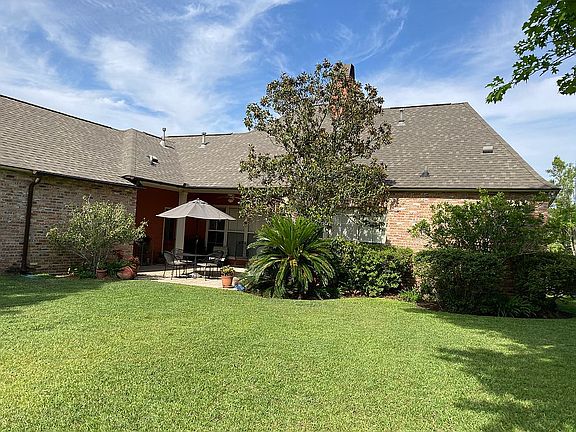 3rd image of 15212 Lockett Ln