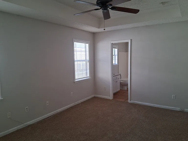 3027 Schroer Dr — Photo 13