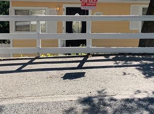 23627 Manzanita Dr, Crestline, CA 92325