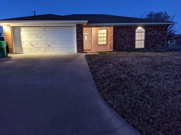 1513 Natalie Dr, Gainesville, TX 76240