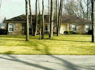 1356 Pepperell Dr, Temperance, MI 48182