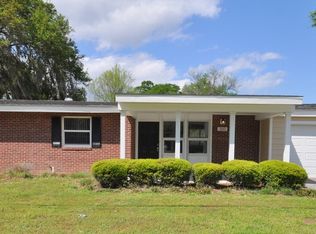 300 W Cardinal Ln, Beaufort, SC 29906