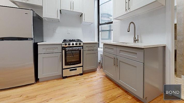 1st image of 121 E 97th St #43A