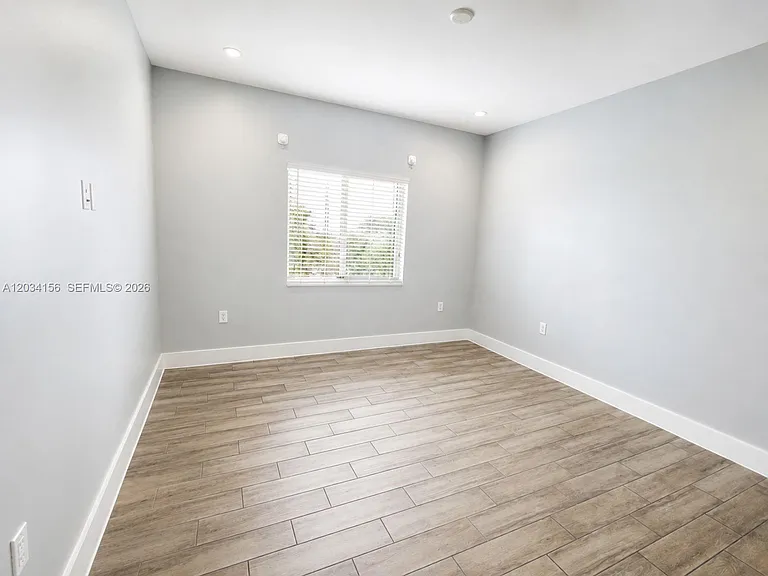 7135 SW 21st St #1 — Photo 6