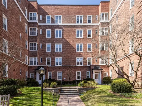 3 Midland Gardens #2G, Bronxville, NY 10708