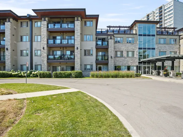 570 Lolita Gdns #332, Mississauga, ON L5A 0A1