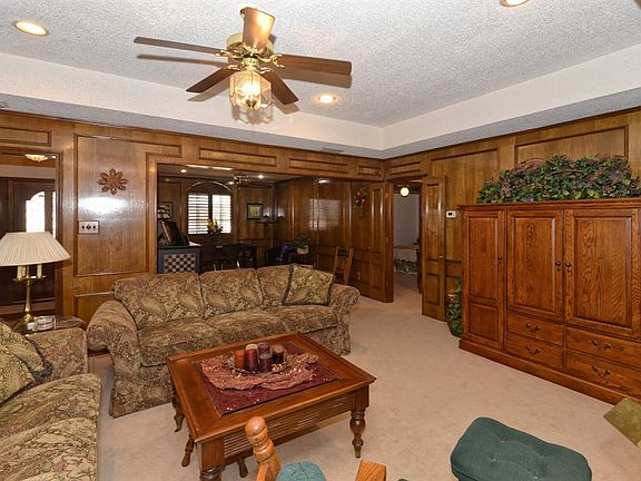 2nd image of 9117 Timber Oaks Dr