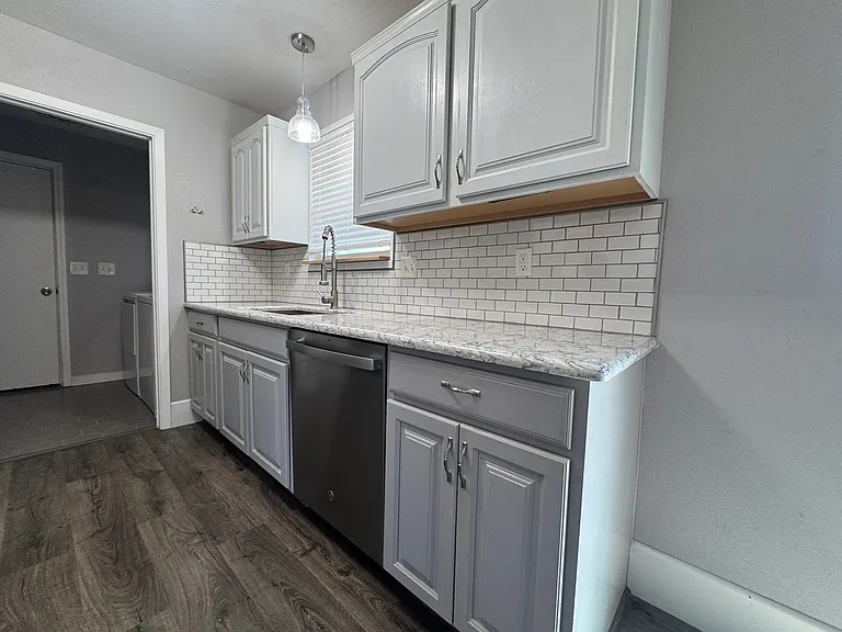 4045 Sunrise Ct — Photo 13