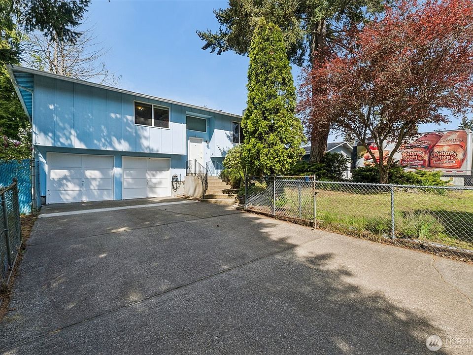 1st image of 16224 17th Avenue Ct E