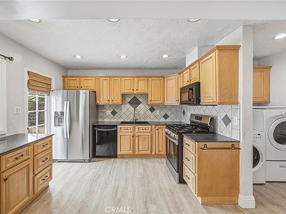 2nd image of 6795 Glacier Dr