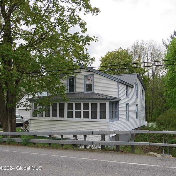 4th image of 420 County Hwy 102