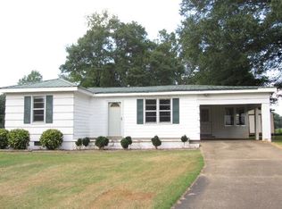 40 Sharp Dr, Carrollton, GA 30117