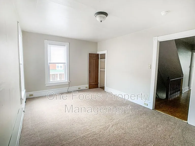 87 Main St #B — Photo 3