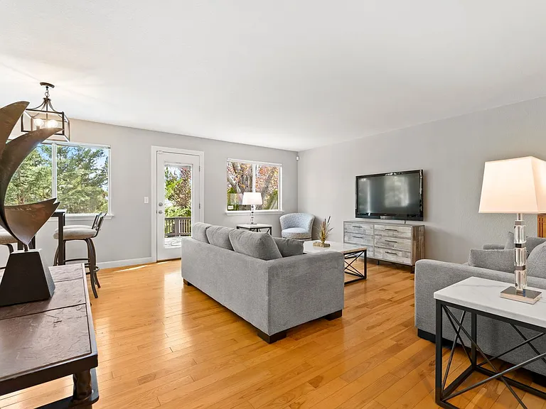 6168 Greenbrook Dr — Photo 14