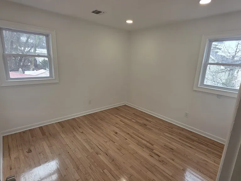 5200 Meadowview Ave #2 — Photo 25